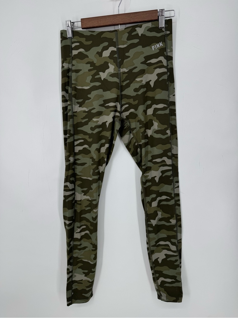 PINK Active Victoria's Secret Women's Green Camo Leggings Athleisure Size Medium